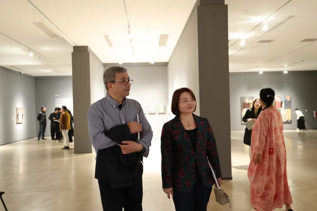 “心中的底片——赵培智油画作品展”在绍兴诸暨开幕，展期至12月29日