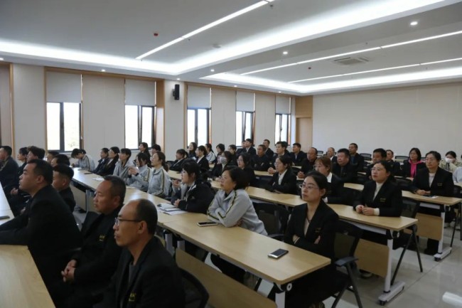 得利斯集团组织开展创业四十周年员工学习培训活动