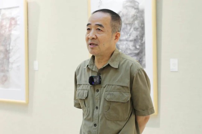 “壮游与沉思——方土、李长松中国画作品联展”昨日在广东肇庆美术馆开幕，展期至11月28日