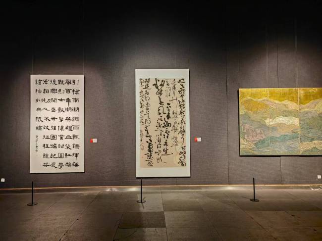 来山东美术馆逛“第十三届山东文化艺术节全省优秀美术作品展览”，许你一场收获满满的视觉盛宴！