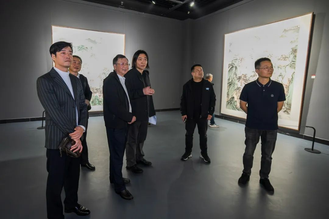 “问道南山——石峰中国山水画作品展”在湖南湘潭开幕，展期至11月22日