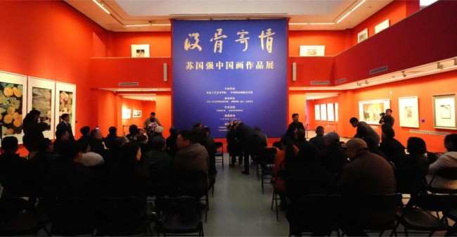 “没骨寄情——苏国强中国画作品展”在中国国家画院美术馆开幕