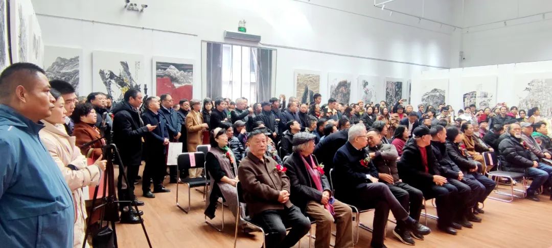 “荣宝斋画院建院20周年暨中国书画名家邀请展”在荣宝斋美术馆隆重开幕，展期至11月27日