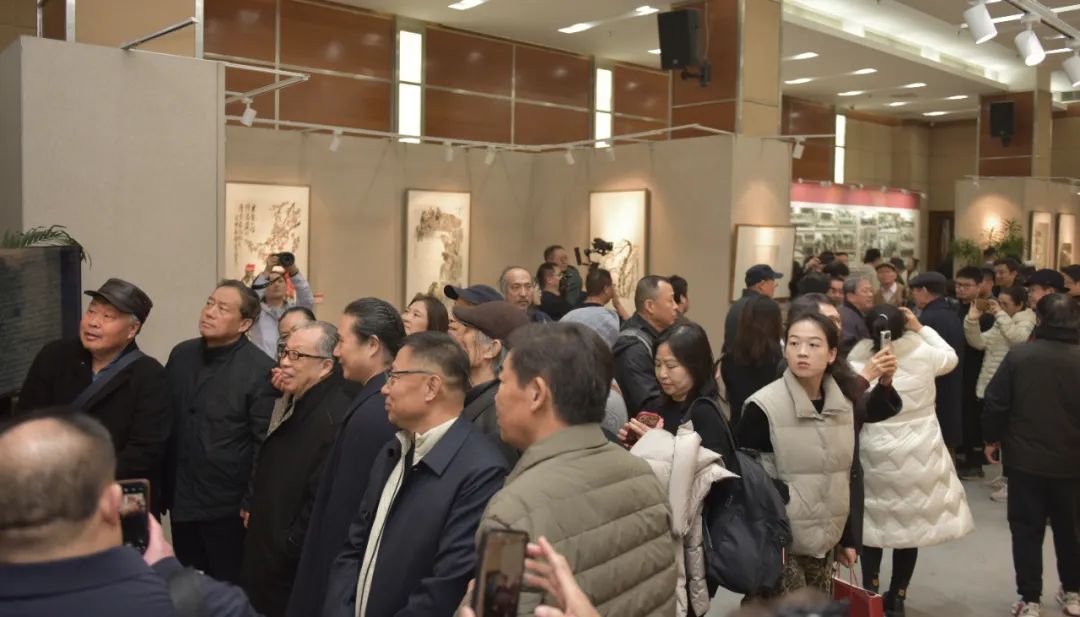 “荣宝斋画院建院20周年暨中国书画名家邀请展”在荣宝斋美术馆隆重开幕，展期至11月27日