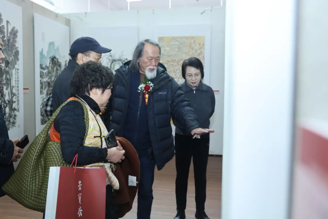 “荣宝斋画院建院20周年暨中国书画名家邀请展”在荣宝斋美术馆隆重开幕，展期至11月27日