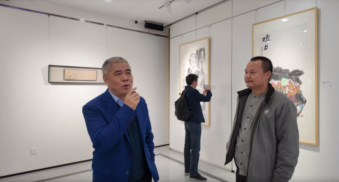 “非常笔墨——全国八大美院中国画八人展”昨日在武汉中佳美术馆开幕