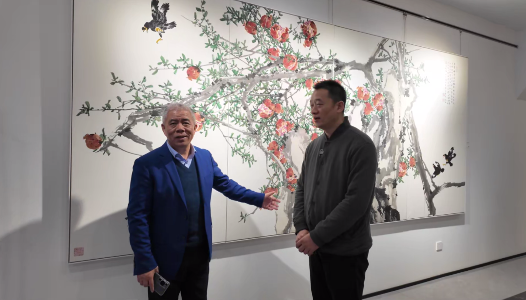 “非常笔墨——全国八大美院中国画八人展”昨日在武汉中佳美术馆开幕