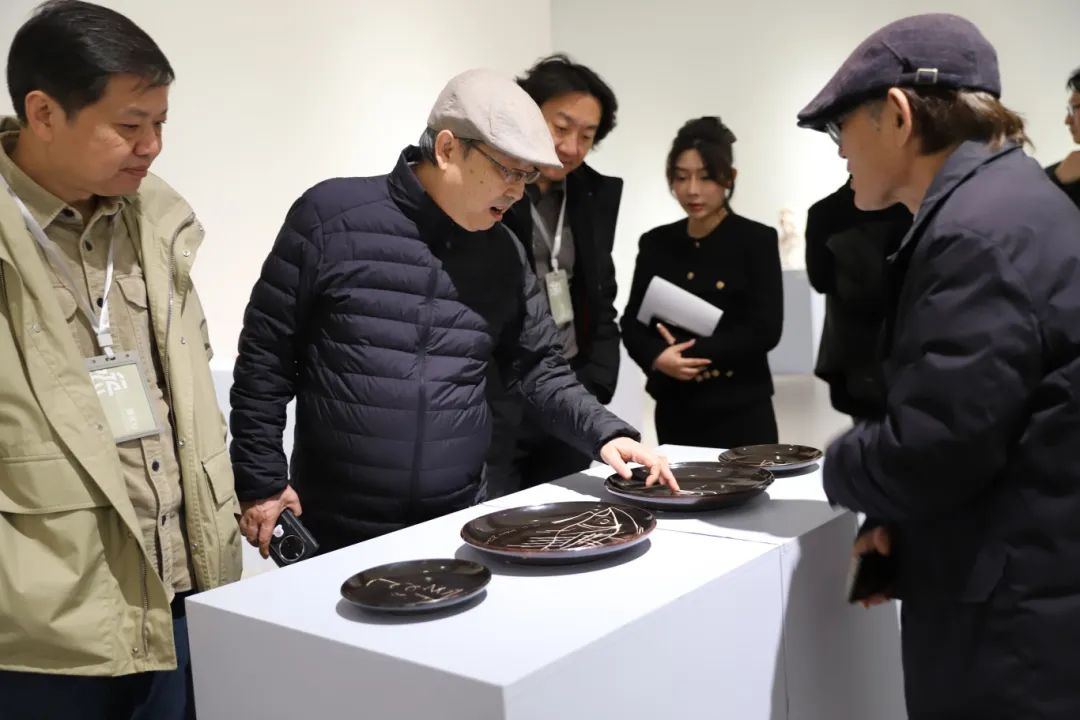 “2024界·尚——第七届中国当代陶艺实验作品邀请展”昨日在山东艺术学院美术馆开幕