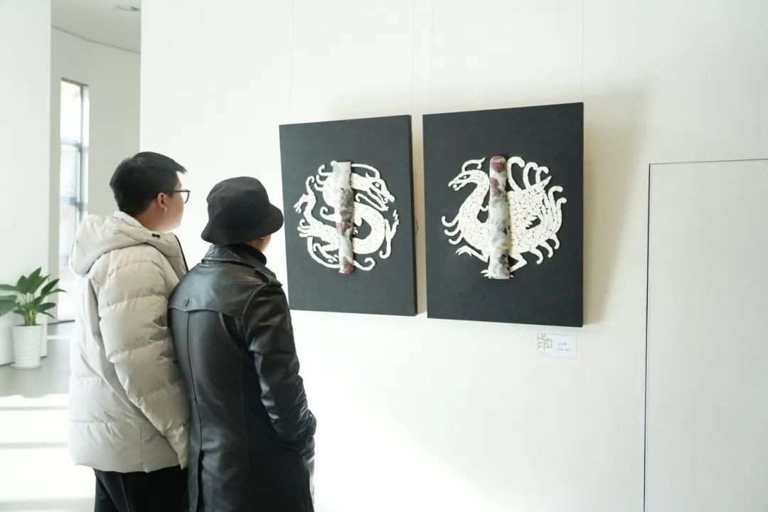 “2024界·尚——第七届中国当代陶艺实验作品邀请展”昨日在山东艺术学院美术馆开幕