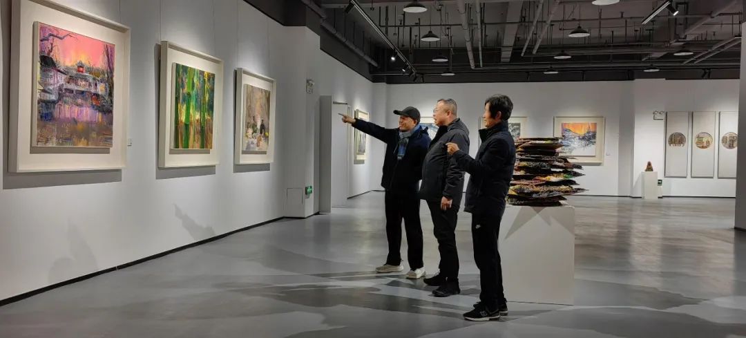 【70油画公社】“移山——孟新宇作品展”在河南商丘开幕，展期至明年2月20日