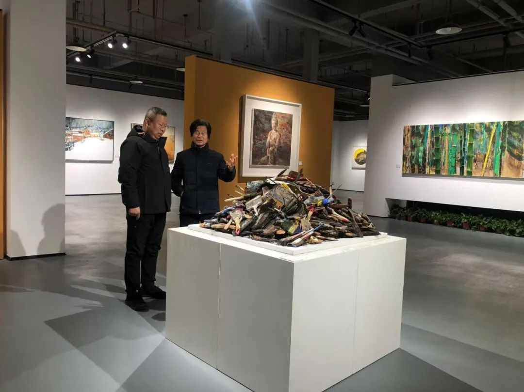 【70油画公社】“移山——孟新宇作品展”在河南商丘开幕，展期至明年2月20日