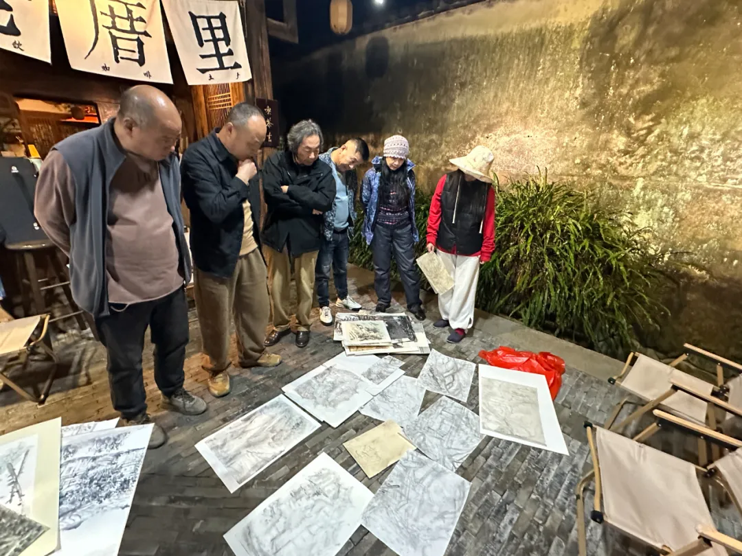 樊杰颖应邀担任导师，“途画西浦·山水圈写生公益教学作品展”在福建宁德开展