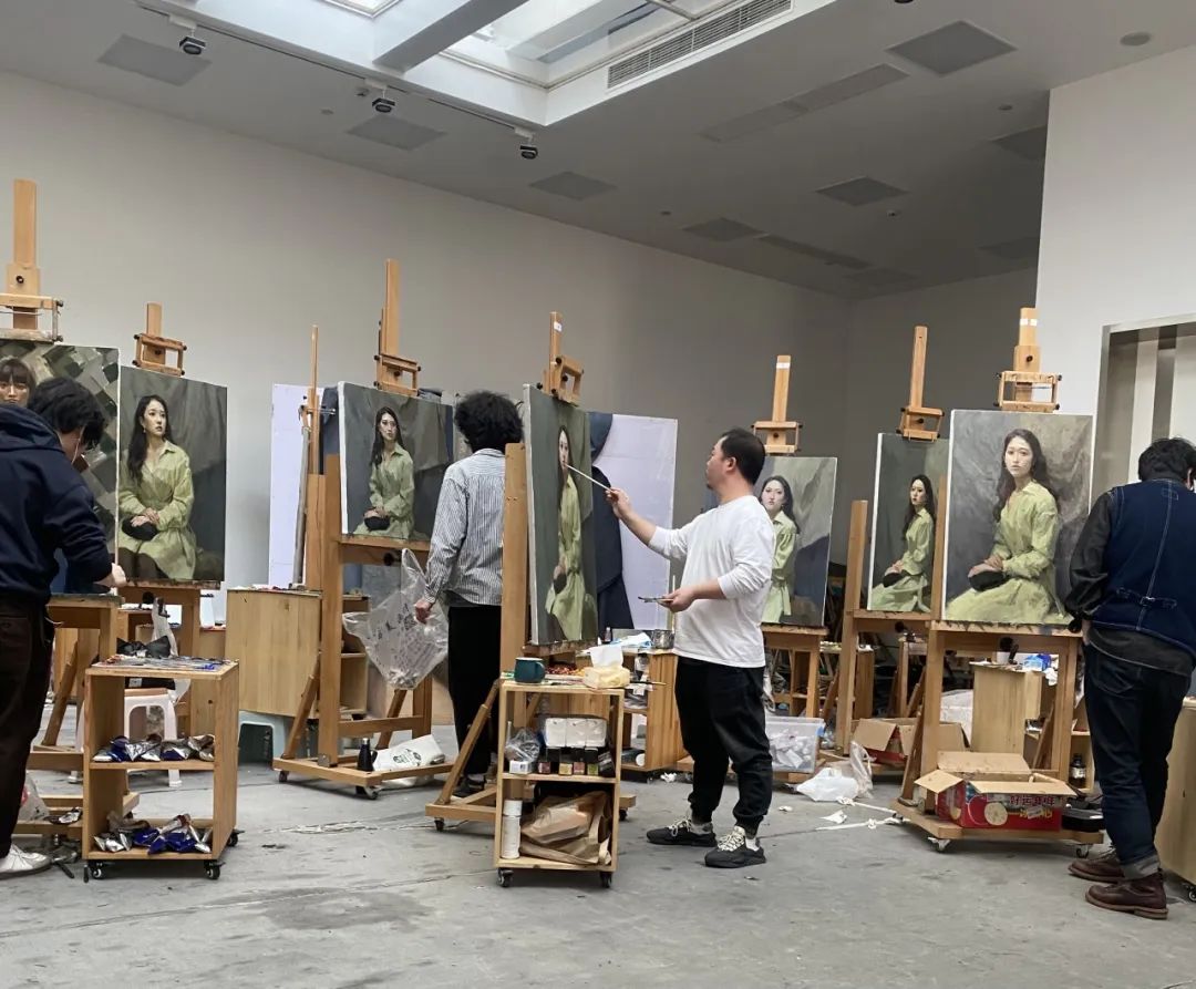 第十四届全国美展获奖艺术家专访 | 吕鹏《山河颂》：在历史的回眸中转译经典