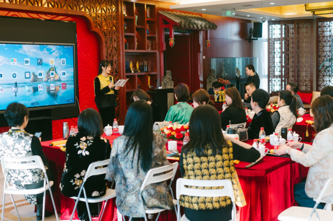 点亮女性领导力成长新灯塔——女掌门商学院（女掌门教育中心）启动仪式在济南举行