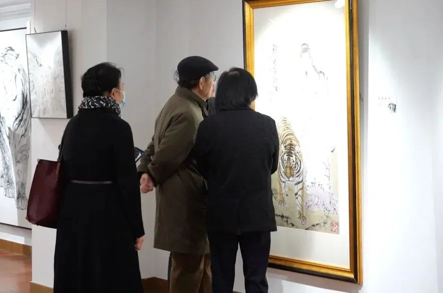 “虎韵承宗——孟祥顺·刘扬师生画虎作品展”在北京荣宝斋美术馆开幕