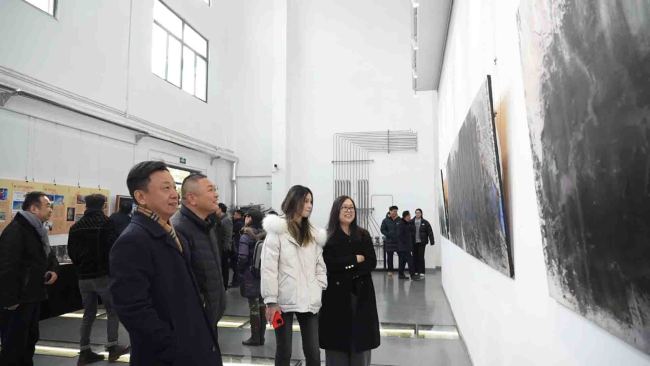 “庆祝澳门回归二十五周年暨第八届‘中华石敢当’鲁澳名家美术展”今日上午在济南开幕