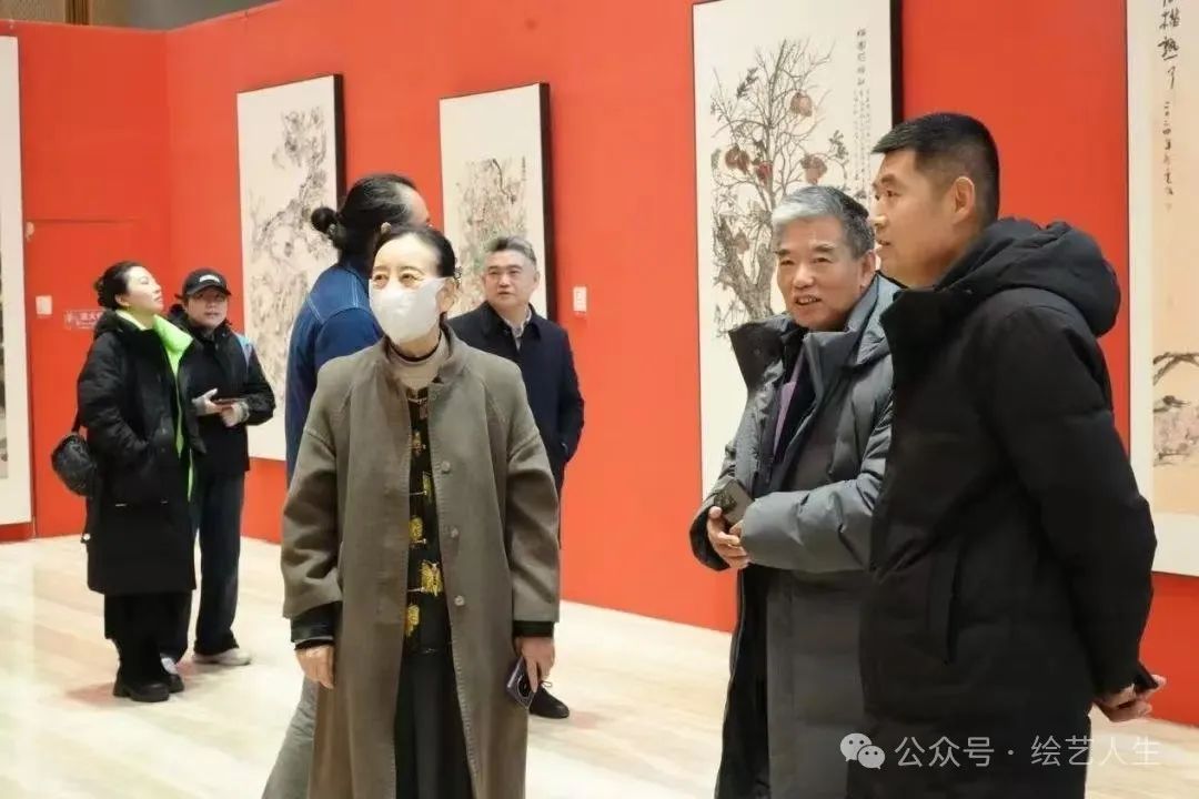 孔维克《傲雪榴园》参加全国“榴实正红”美术作品邀请展，广受关注