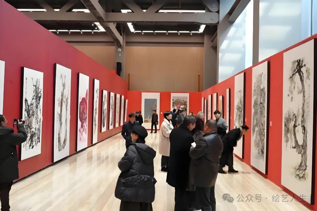 孔维克《傲雪榴园》参加全国“榴实正红”美术作品邀请展，广受关注