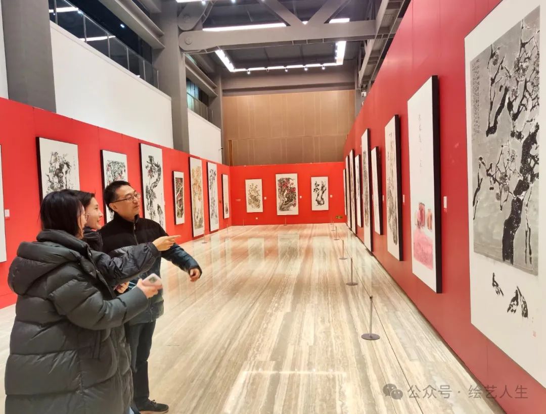 孔维克《傲雪榴园》参加全国“榴实正红”美术作品邀请展，广受关注