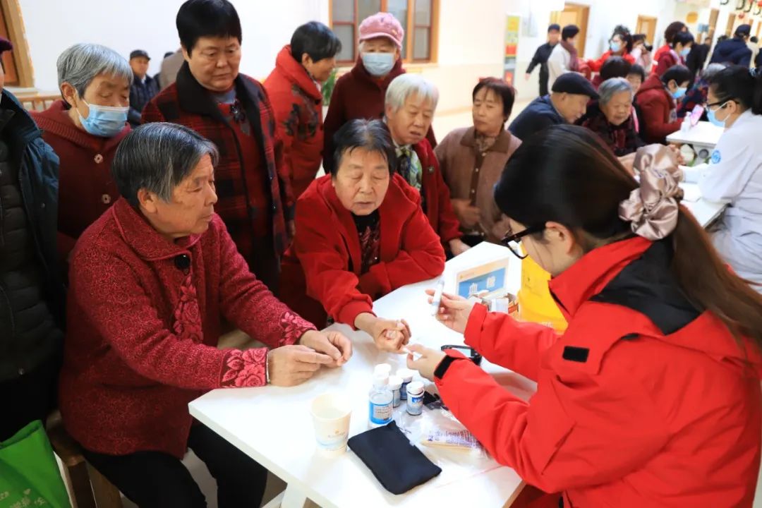 滨州市博兴县人民医院与乐安慈孝医院举行医共体签约揭牌仪式暨义诊活动