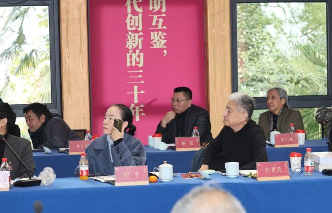 “大道同行——中国油画学会与中国油画三十年学术研讨会”暨“中国油画中青年代表力作及语言研究展”在杭州举行