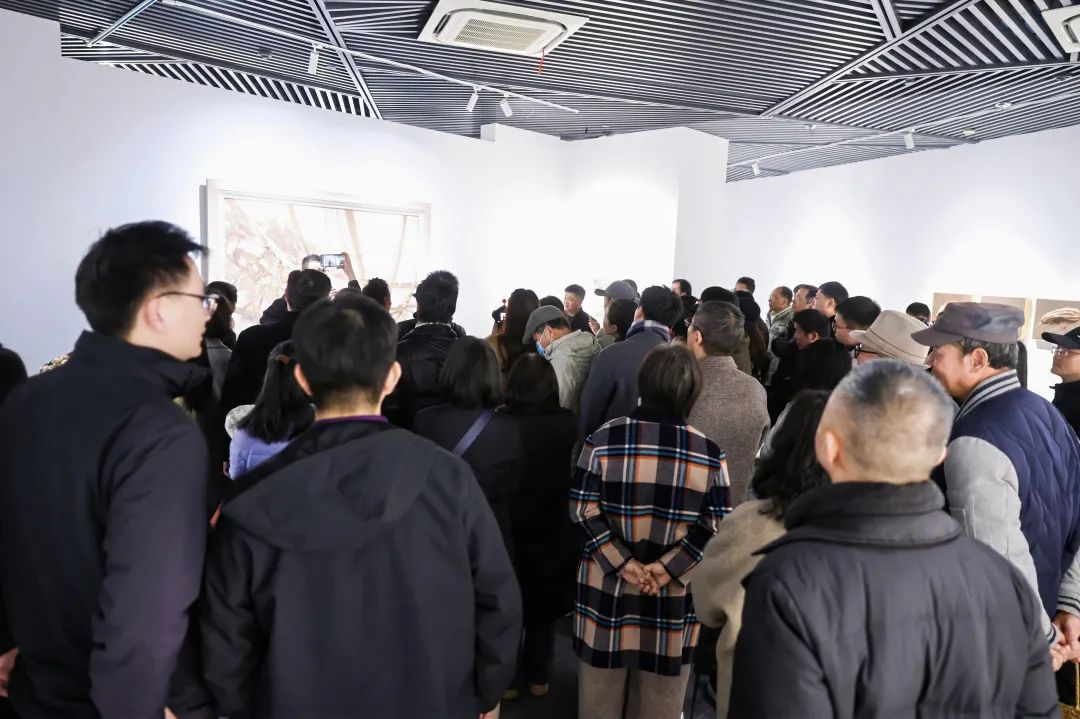 春节好眼福 | “品物流形——钱兆峰油画作品展”昨日在苏州圆满开幕