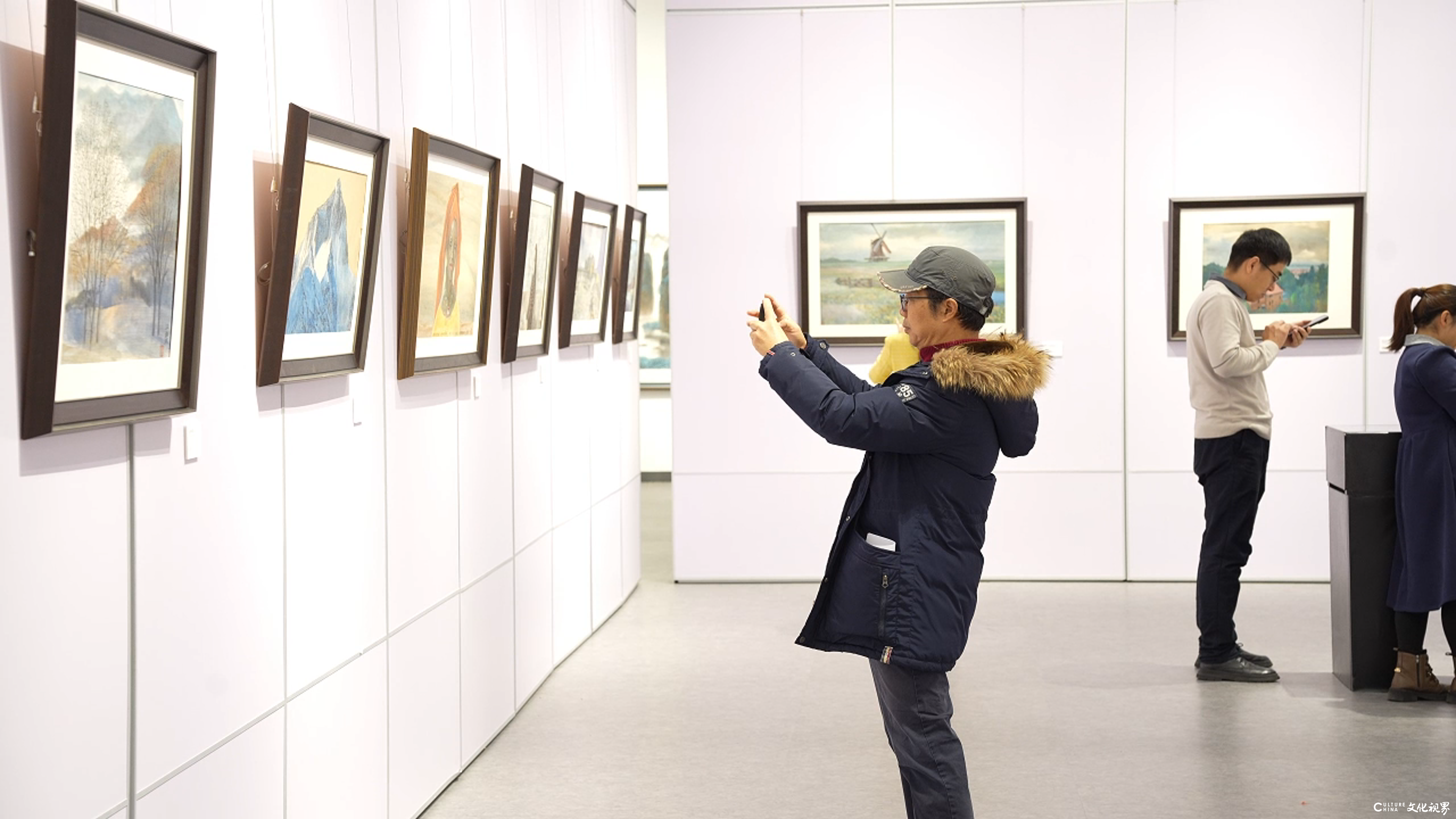 “难忘的岁月——汪钰林作品回顾展”在清华大学美术学院展厅隆重开幕