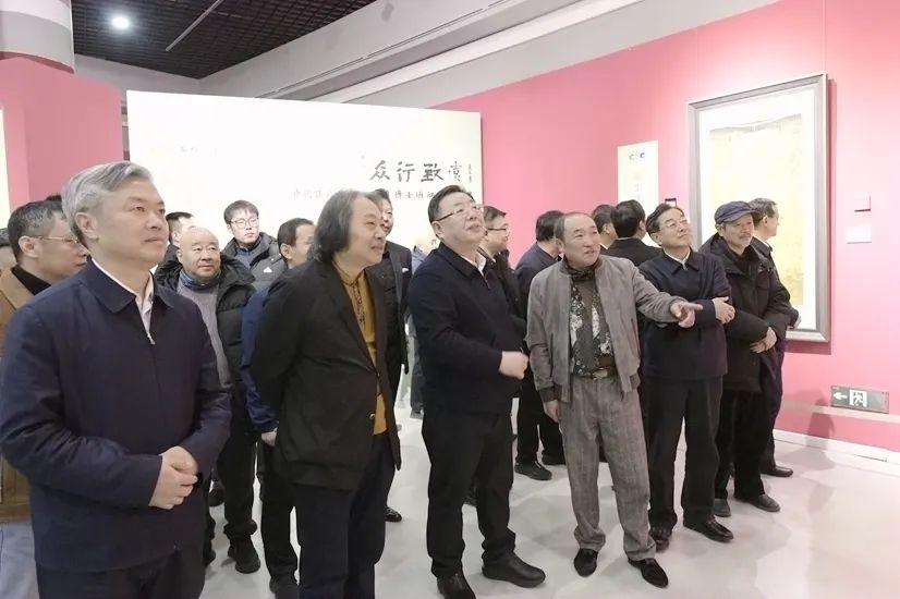 “众行致远——中国传媒大学中国画博士班师生作品展”在泰安市美术馆开幕