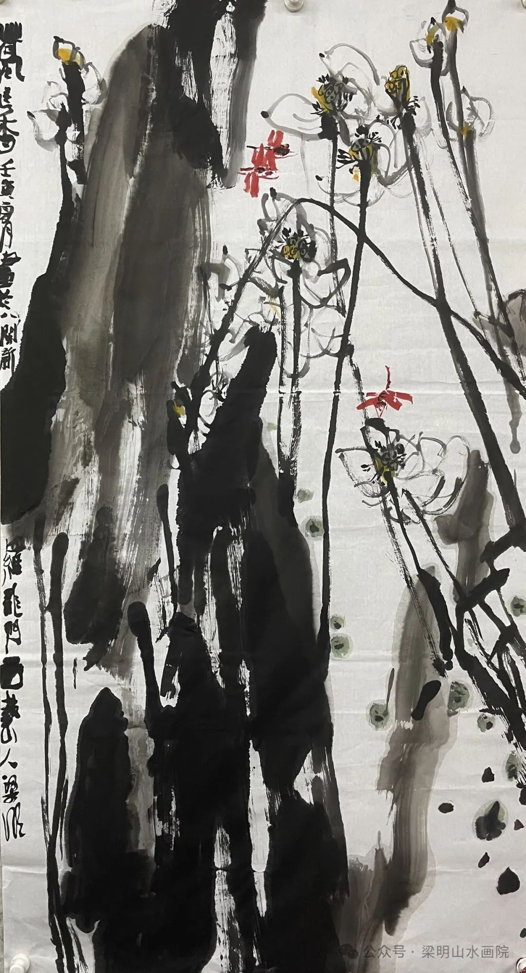 梁明·花鸟画丨山水间闲花野草入画图，其盎然生机不输满园春色