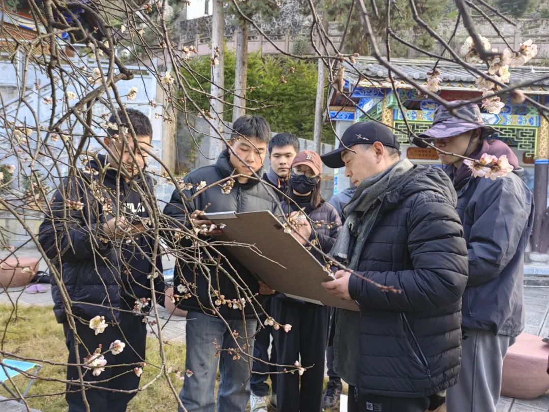 寻良辰“梅”景，绘古梅神韵——中国艺术研究院唐建教授古梅写生高级研修班（大理永平元梅高级班）教学实录