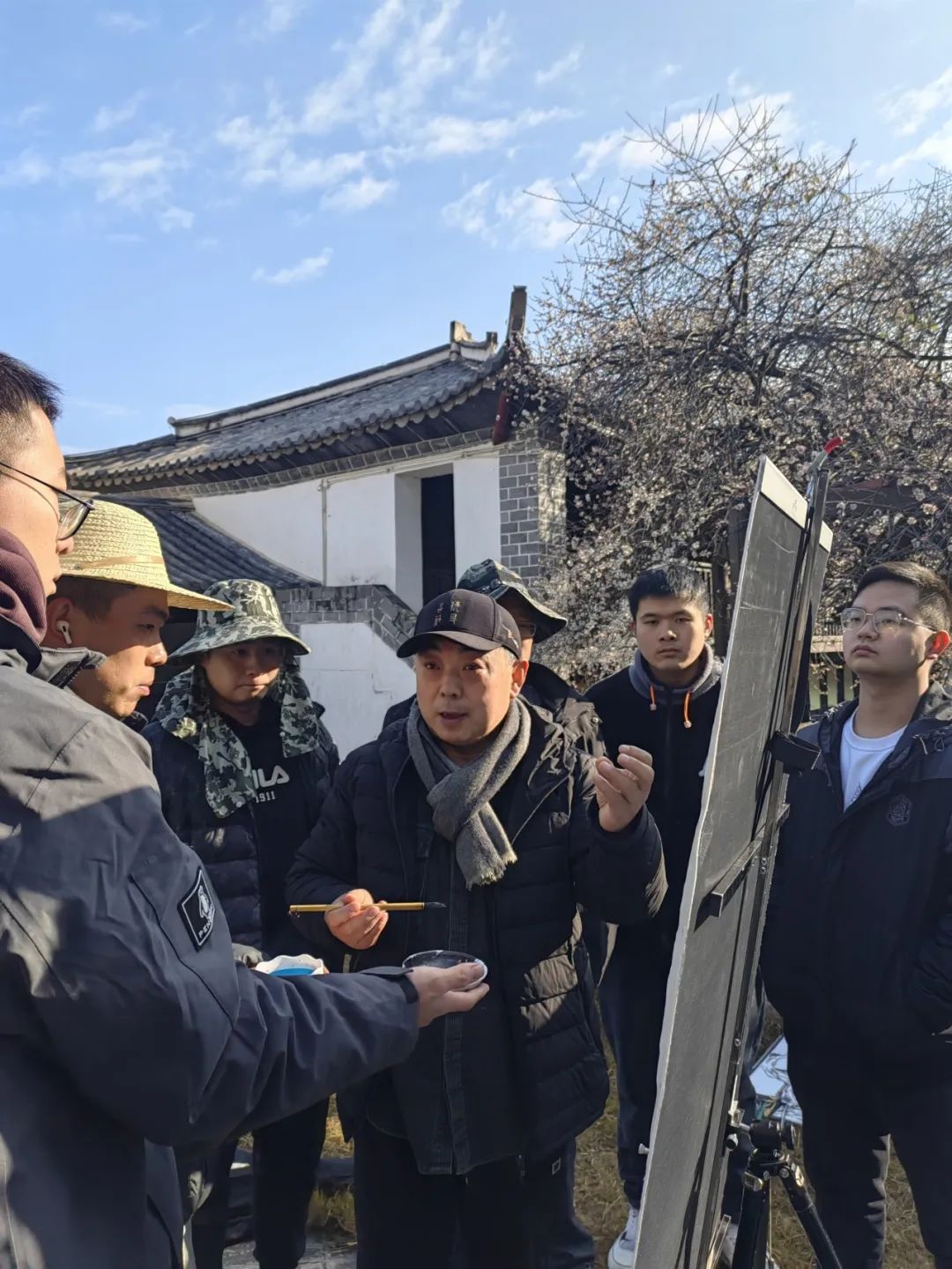 寻良辰“梅”景，绘古梅神韵——中国艺术研究院唐建教授古梅写生高级研修班（大理永平元梅高级班）教学实录