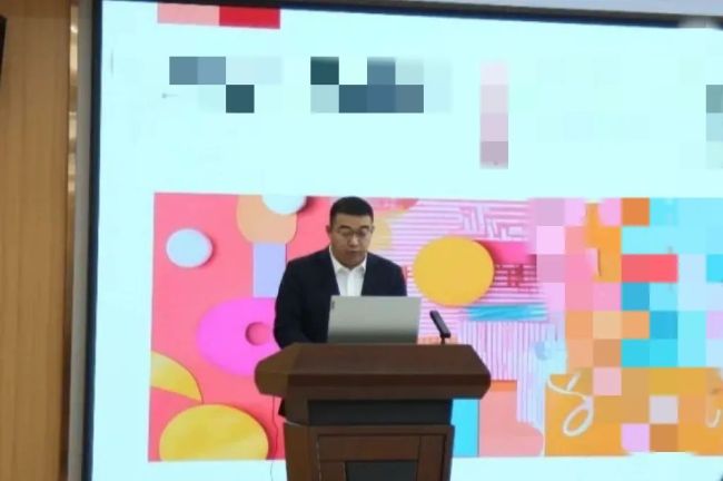 凝心聚力 突破发展——得利斯召开2025年度管理干部工作会议