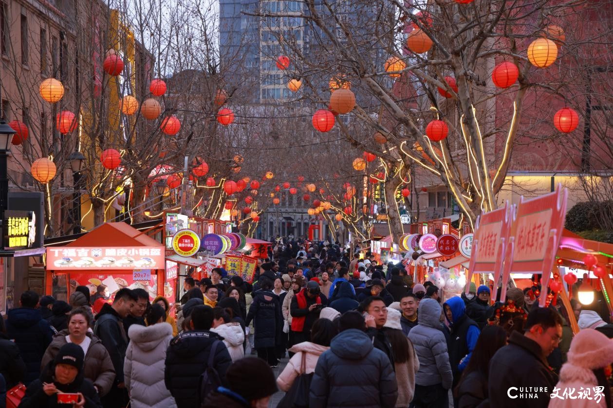 “国潮好品”洋溢消费新活力——青岛啤酒“欢乐元宵·购物嘉年华”特色消费盛宴喜庆上演