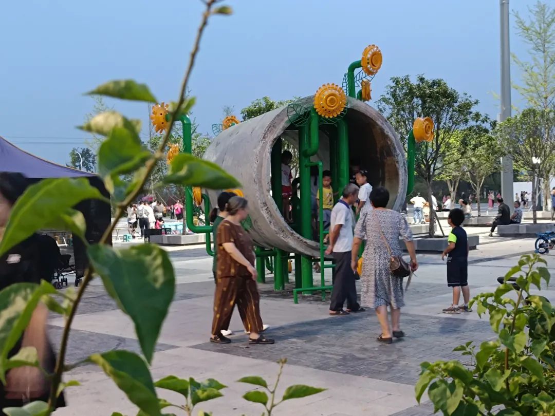 混响·2023重庆大足水泥管公共艺术创作营摘得《雕塑》杂志2023年度奖公共艺术活动大奖