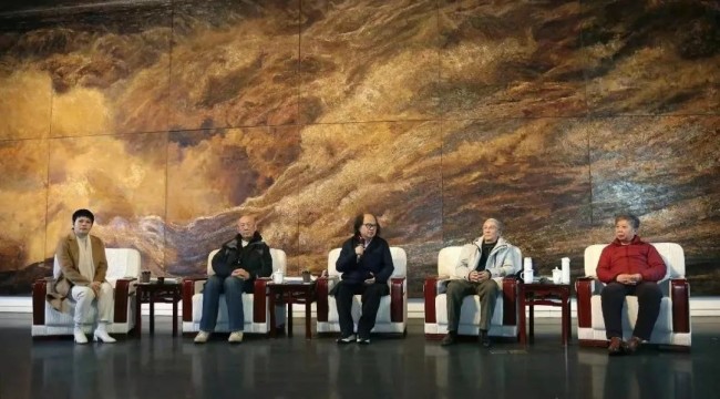 为中国当代艺术重建精神价值——“王刚·何以黄河研究展”跨界学术对谈