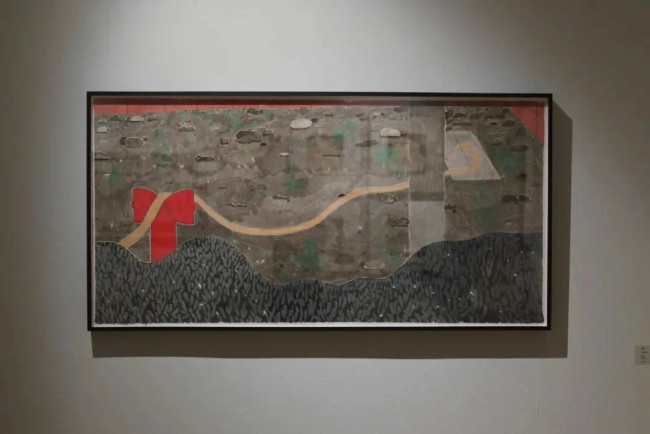 刘琦·水墨画丨在犹如舞台幕布般的黑色背景中，刻画出带有神异感的“动物肖像”