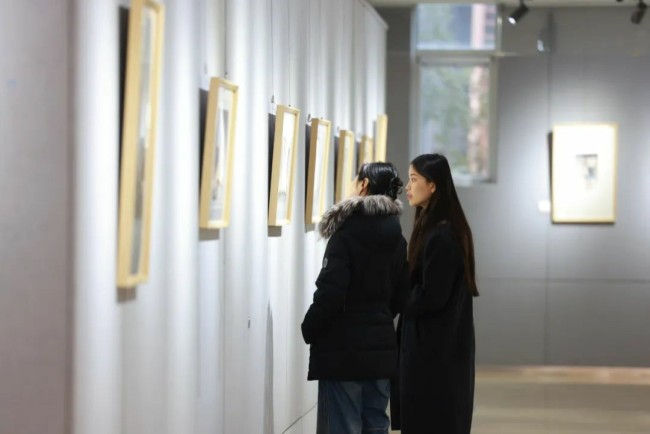 水墨交融焕发时代生机 | “写意上合——王犁、聂松、王震宙三人画展”昨日在青岛胶州美术馆启幕