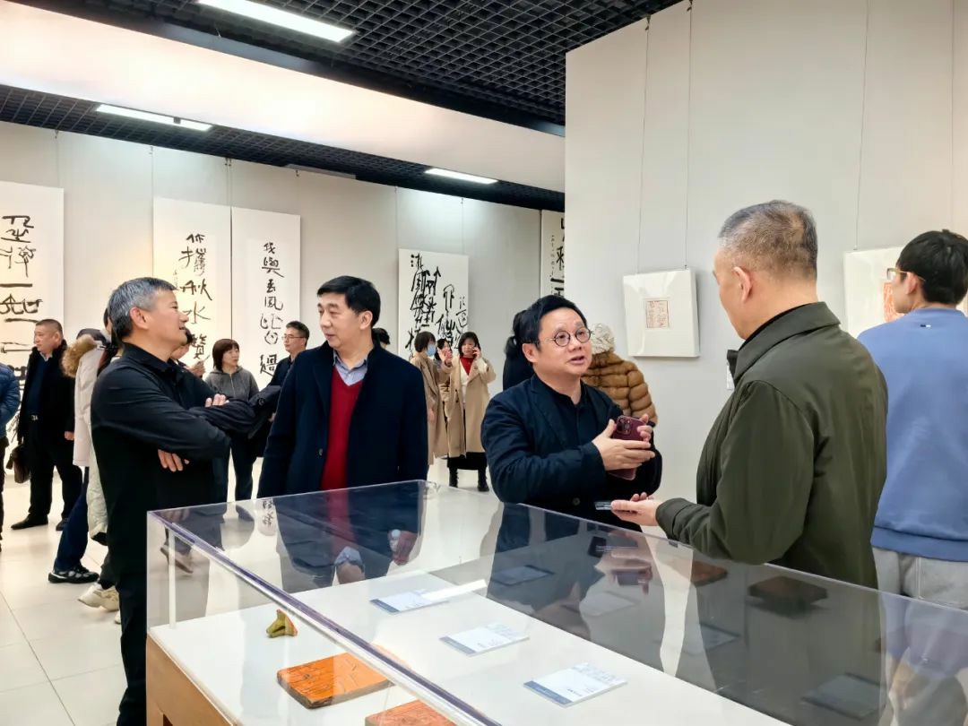 大道不孤——中国国家画院中青年艺术家邀请展 | “一个人的视觉谱系·王东声作品展”在中国国家画院举办