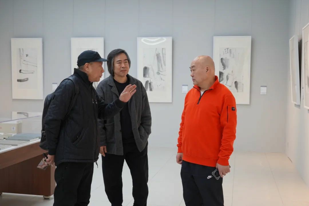 大道不孤——中国国家画院中青年艺术家邀请展 | “一个人的视觉谱系·王东声作品展”在中国国家画院举办