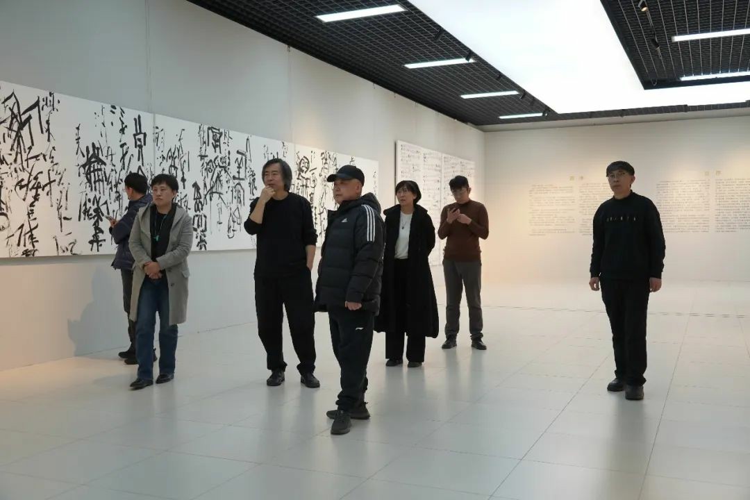 大道不孤——中国国家画院中青年艺术家邀请展 | “一个人的视觉谱系·王东声作品展”在中国国家画院举办