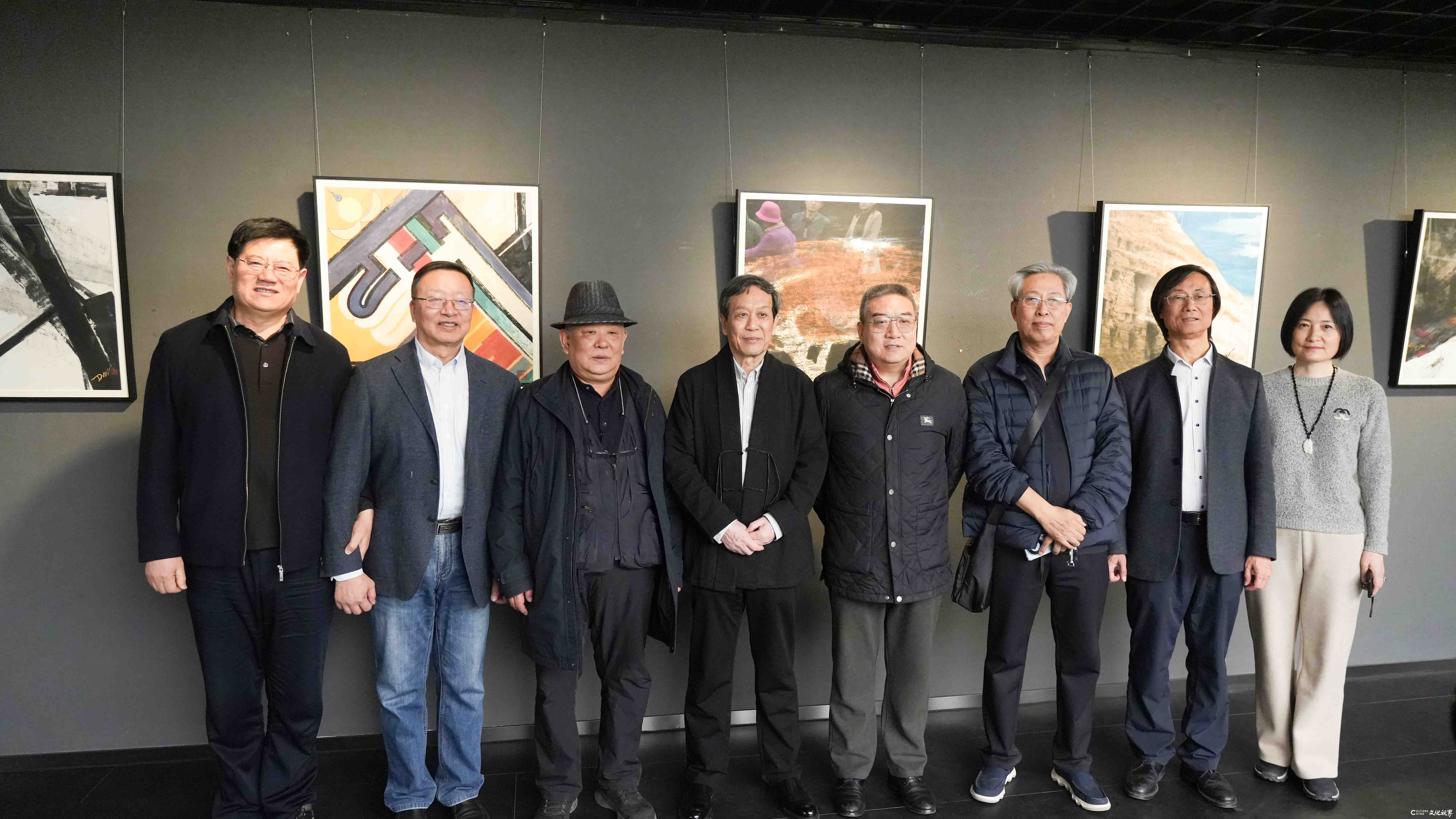 “流金岁月——杜仲增从艺70年书画印作品回顾展”昨日在济南开幕