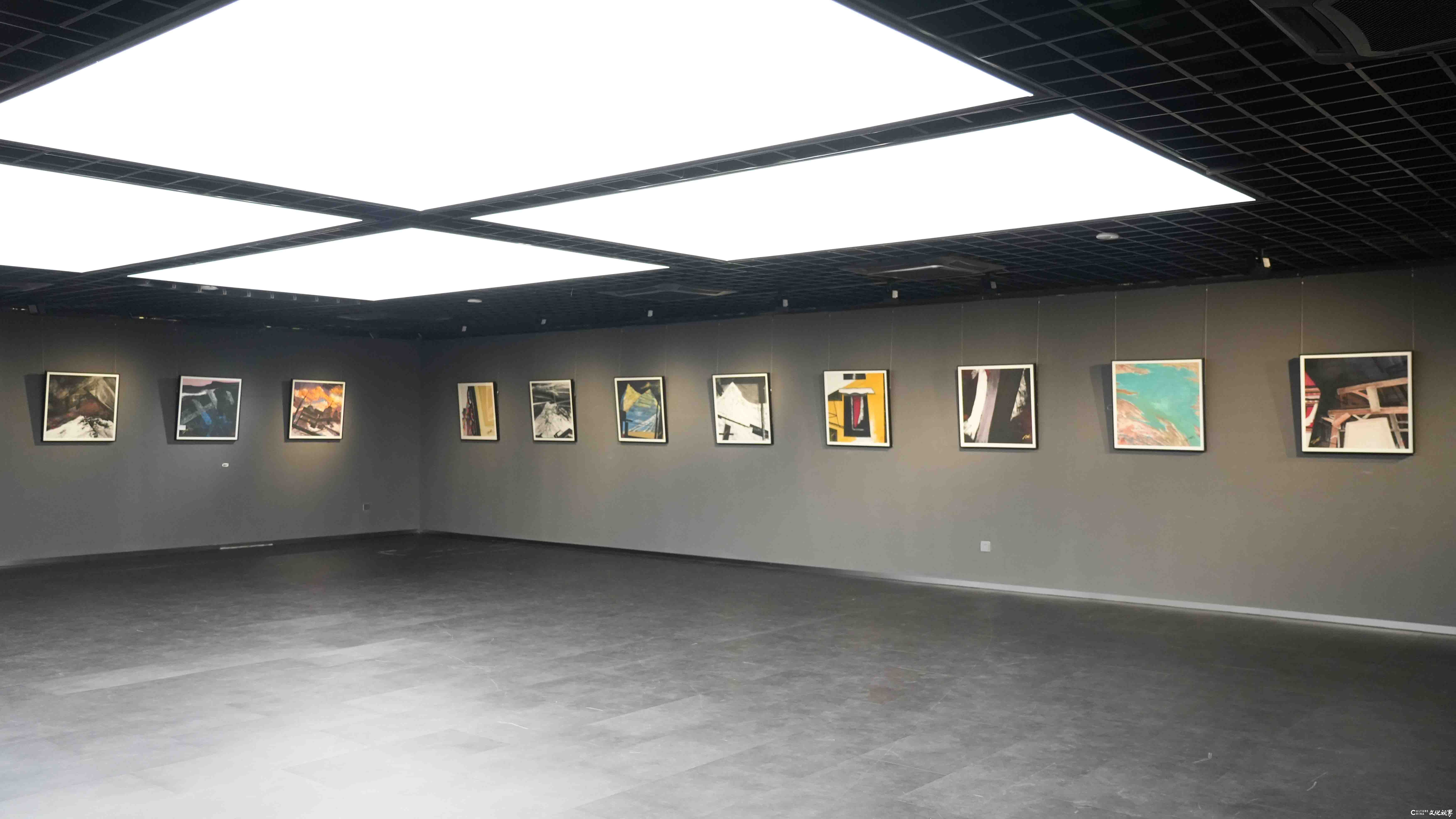 “流金岁月——杜仲增从艺70年书画印作品回顾展”昨日在济南开幕