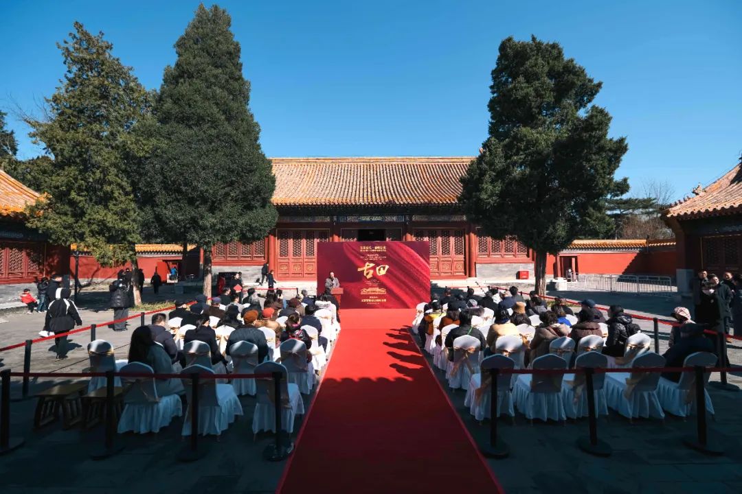 “古田记忆·春晓新生——景山公园2025春季油画艺术展”昨日在北京开幕，展期至3月26日