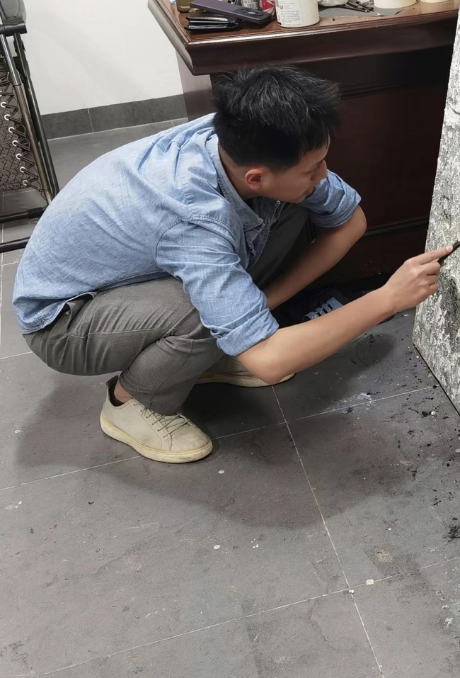 张冬峰丨从青砖到风景的跨越——张远山的艺术探索
