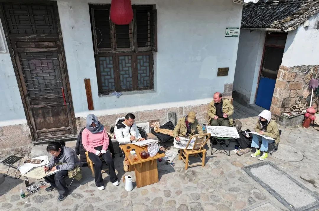 在自然中寻找艺术灵感——山东画院“雁荡行”采风写生之旅