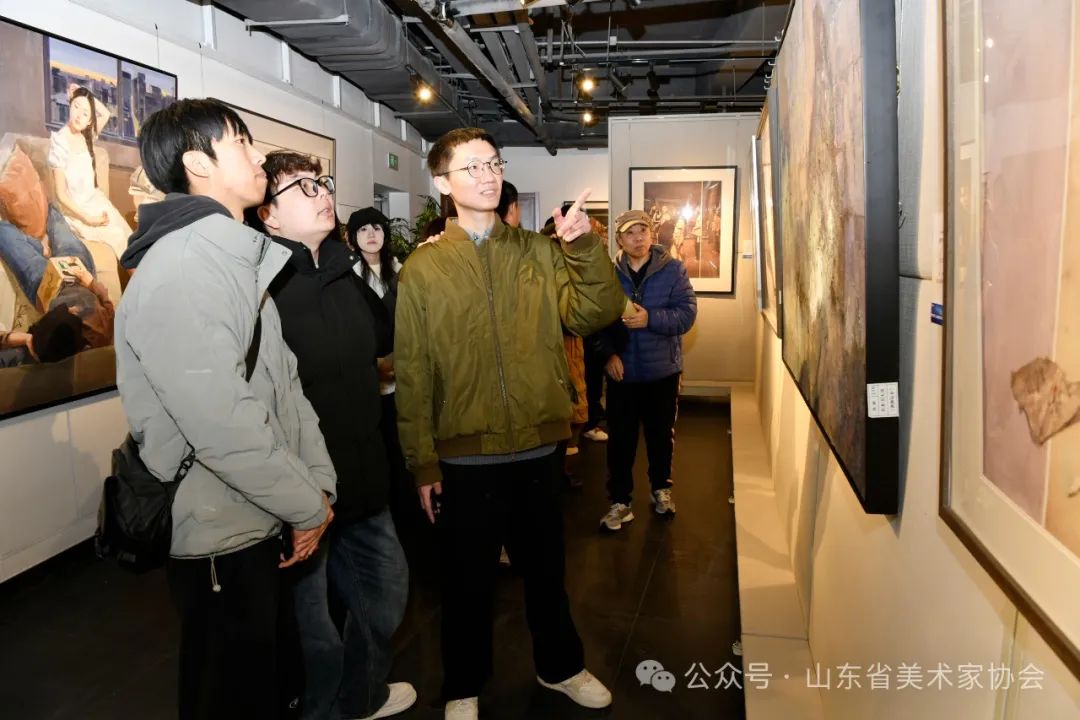 “学术100——山东青年美术作品全国巡展（吉林站）”昨日在长春开幕
