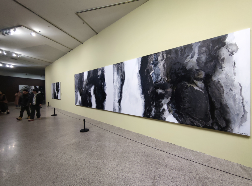 “再中国风——王心耀艺术展”开幕式昨日在湖北美术馆举行