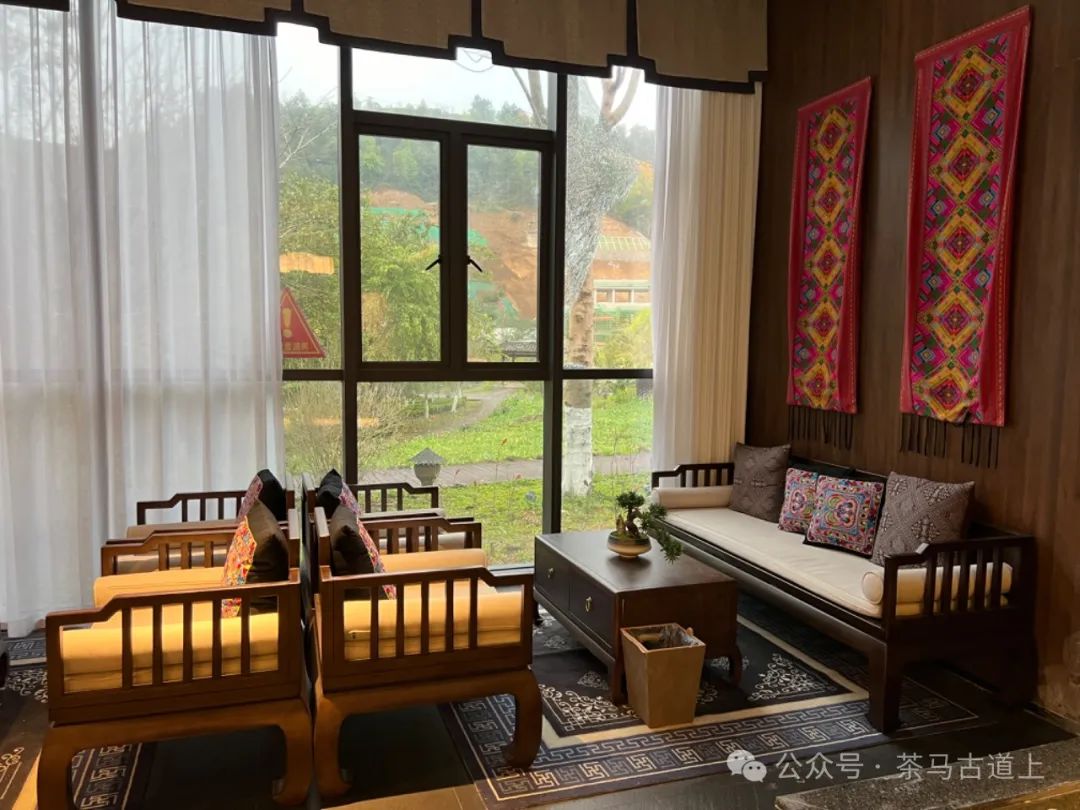 马悦英 | 广西赐福湖——碧波烟雨觅仙踪，自驾转向回程路