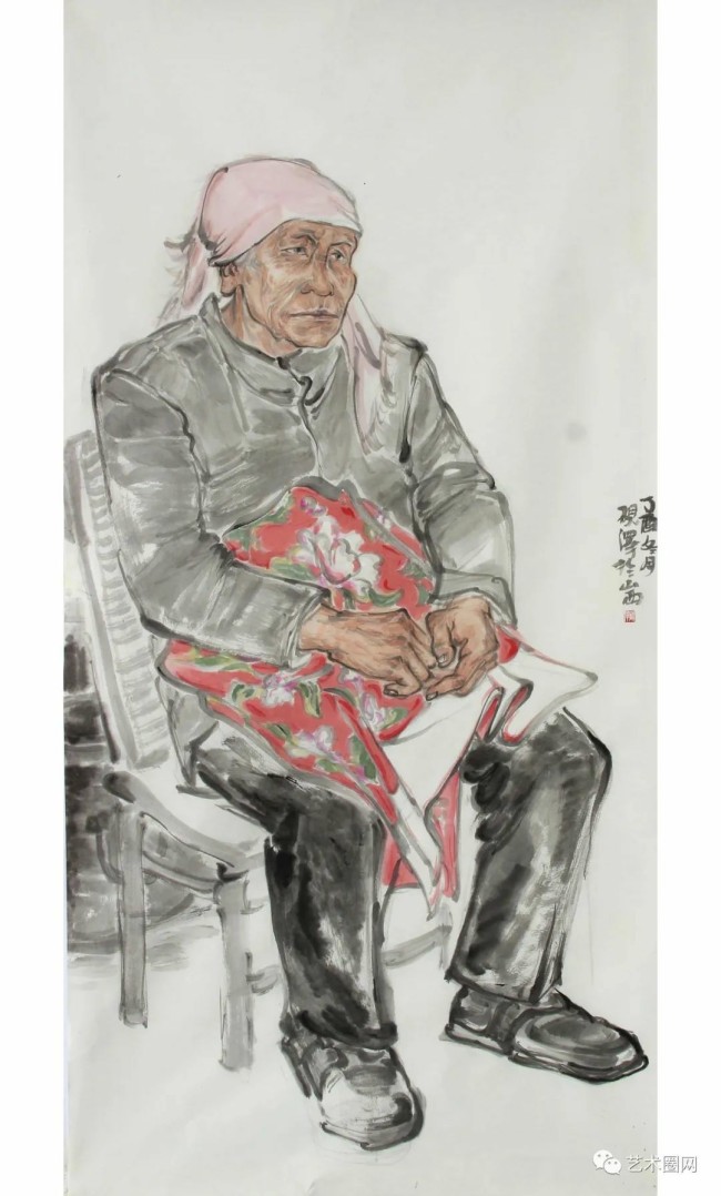 姚砚泽以女性细腻的情感和粗狂的笔触，描绘普罗大众的艺术具象与精神内涵