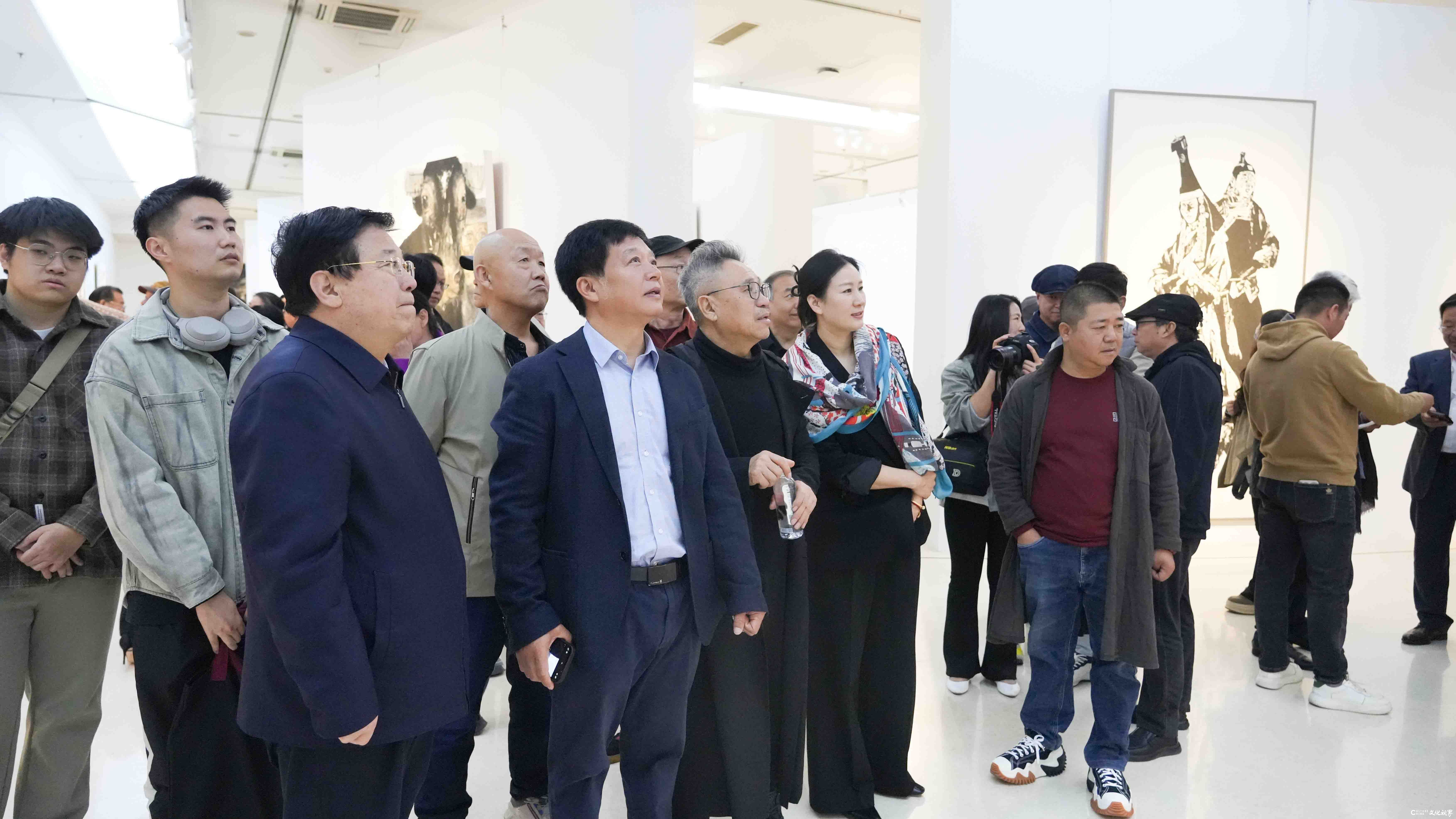 “墨局——当代七人展”昨日在石家庄市美术馆盛大开幕